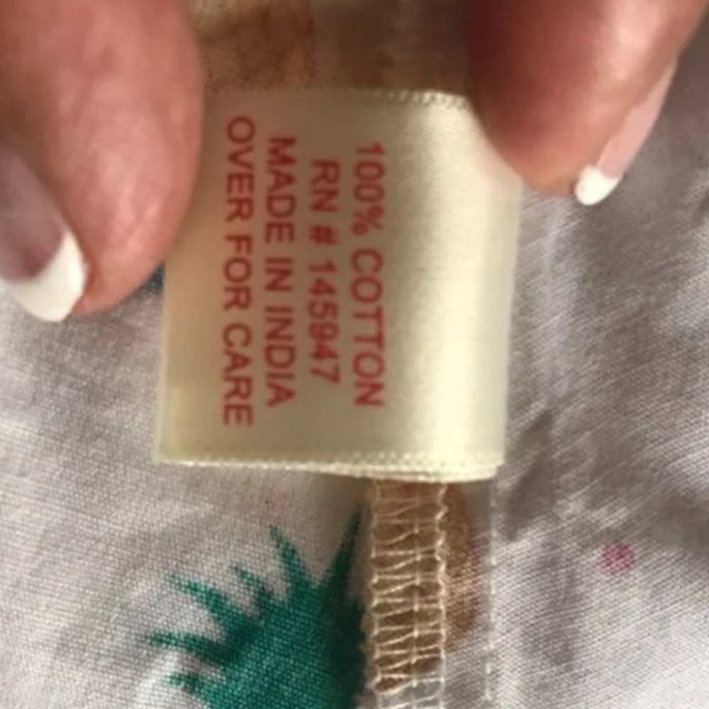 Pineapple short sleeve button down NWT - image 4